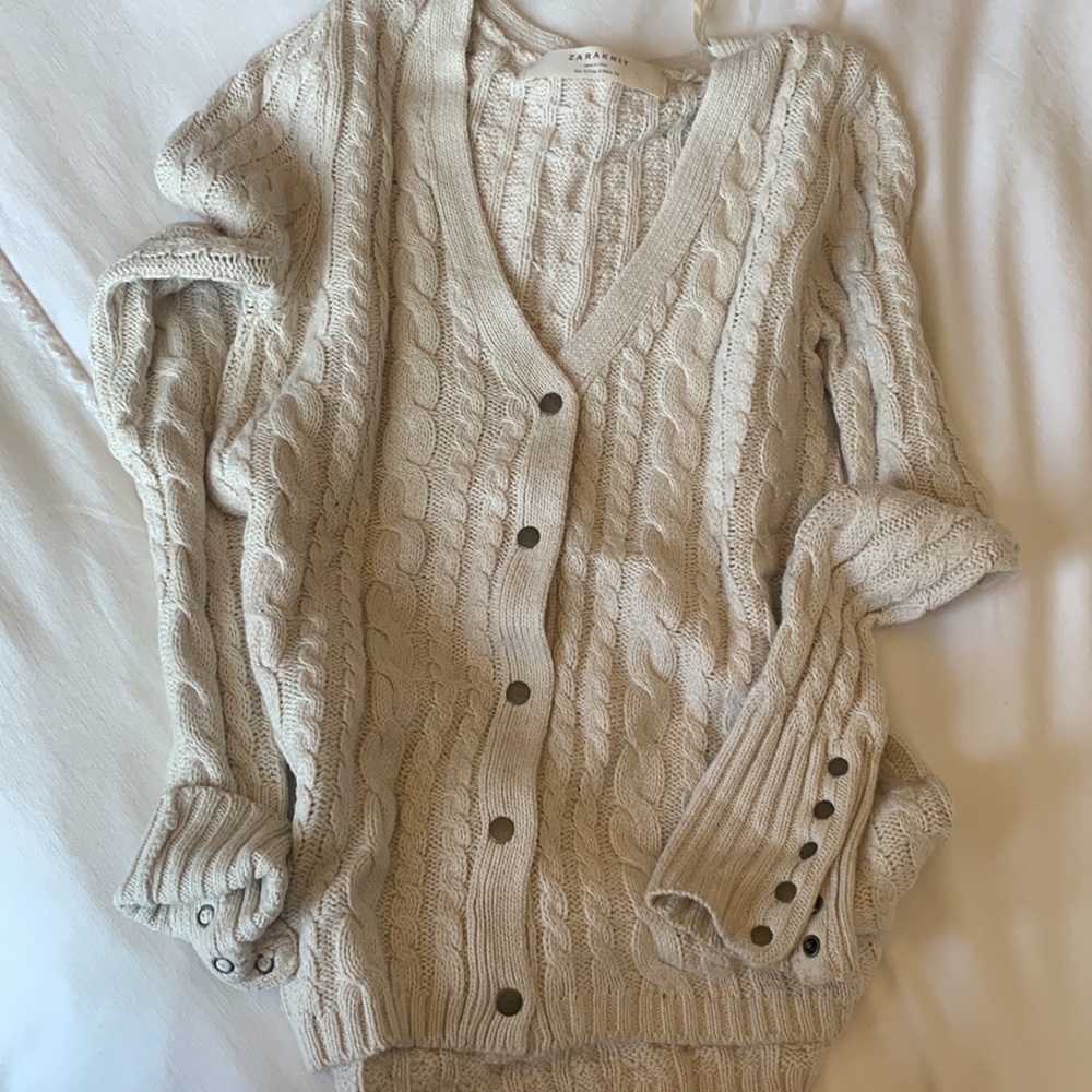 Zara Knitted Sweater Cardigan